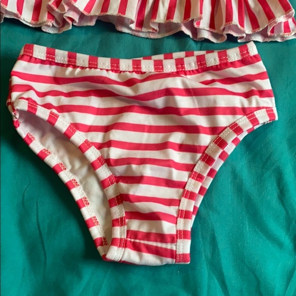 Swimsuit - Picture 2 of 4